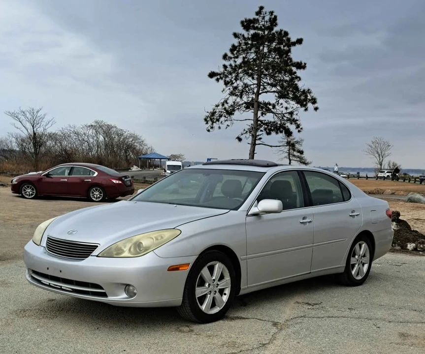 2005 Lexus ES 4th Gen - Image 3 of 19