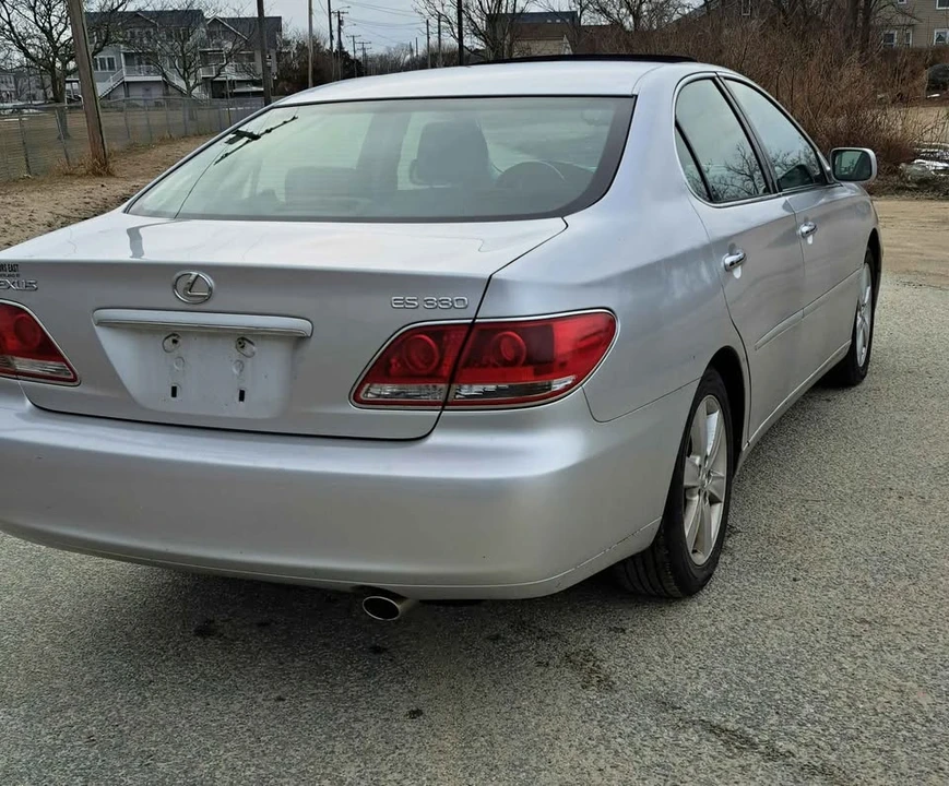 2005 Lexus ES 4th Gen - Image 2 of 19