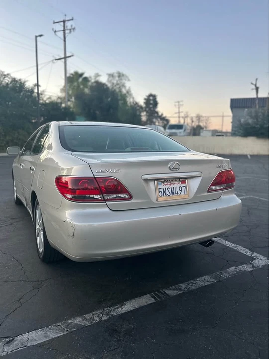 2005 Lexus ES 4th Gen - Image 4 of 10