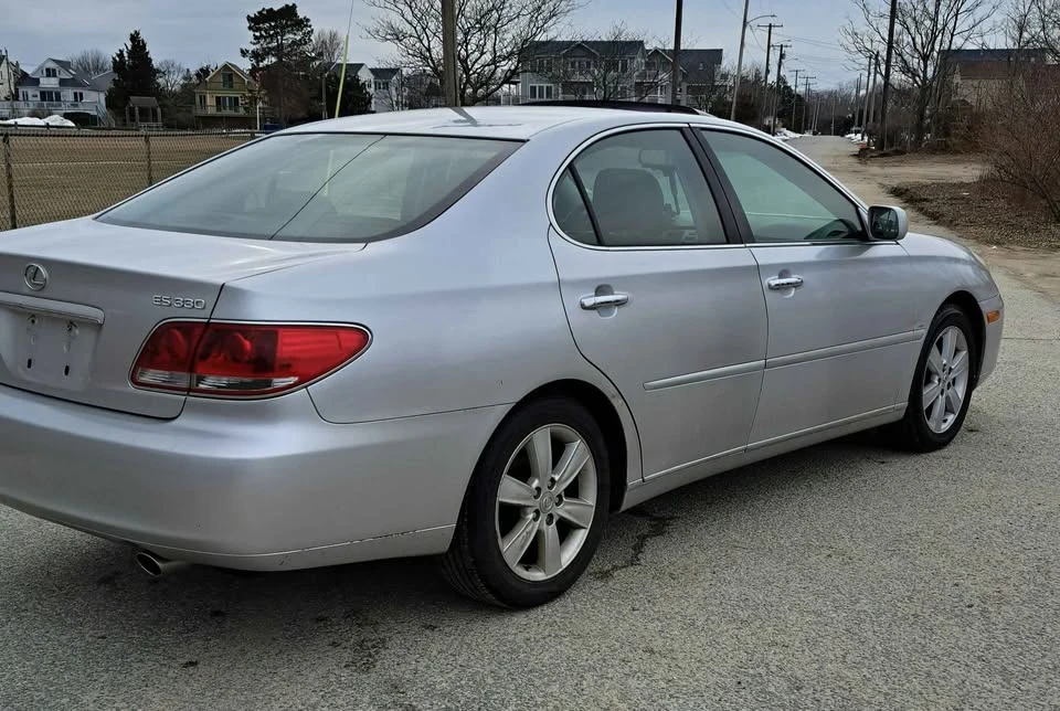 2005 Lexus ES 4th Gen - Image 5 of 19