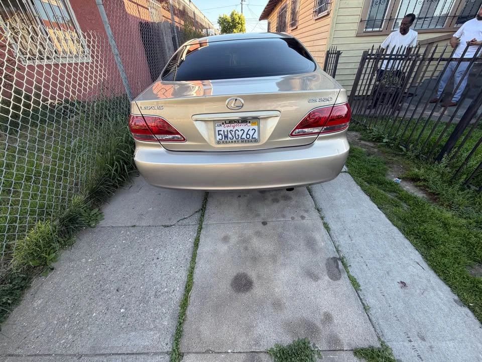 2005 Lexus ES 4th Gen - Image 3 of 4