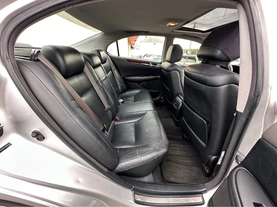 2005 Lexus ES 4th Gen - Image 10 of 12