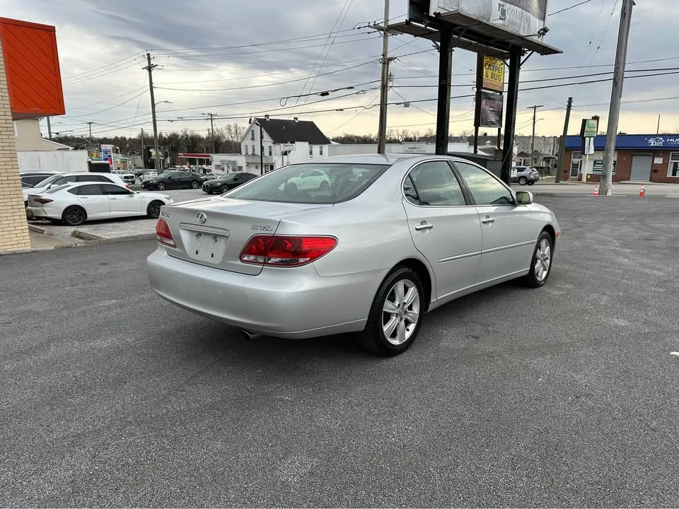 2005 Lexus ES 4th Gen - Image 5 of 12