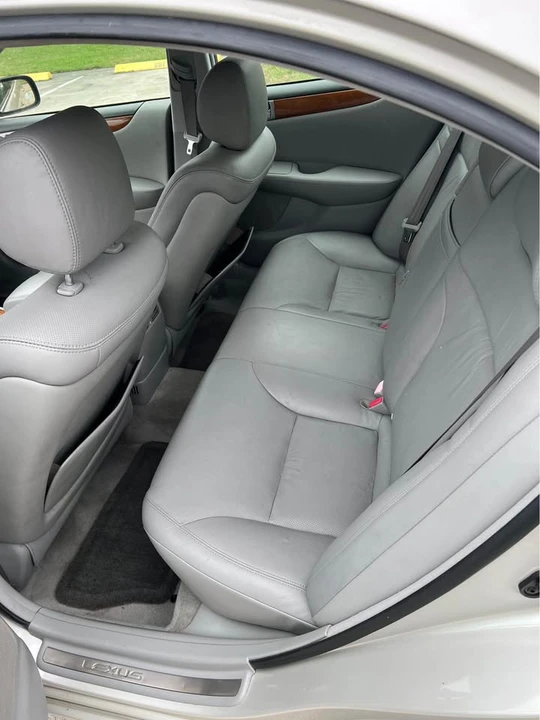 2005 Lexus ES 4th Gen - Image 8 of 11