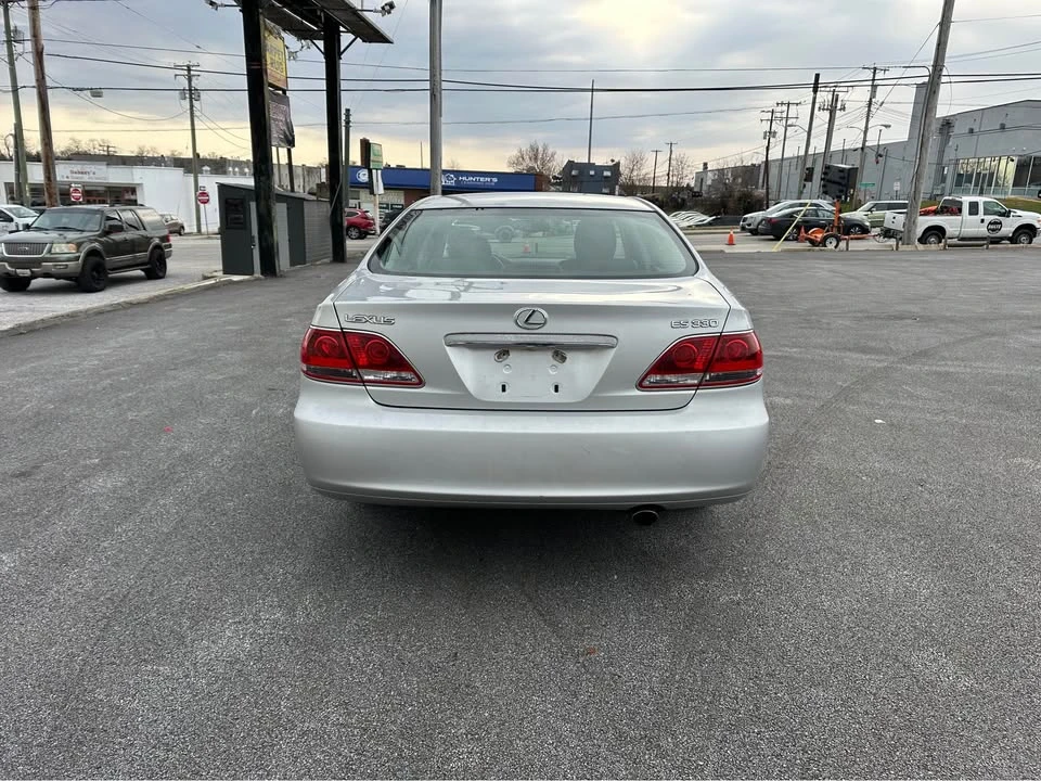 2005 Lexus ES 4th Gen - Image 6 of 12