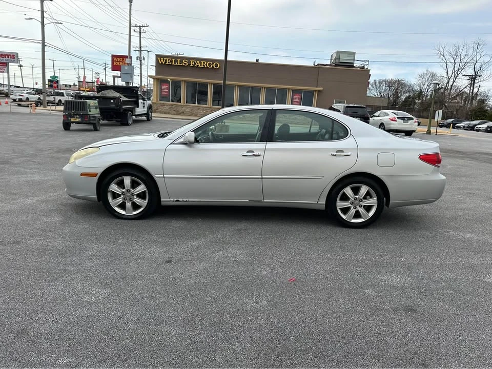 2005 Lexus ES 4th Gen - Image 8 of 12