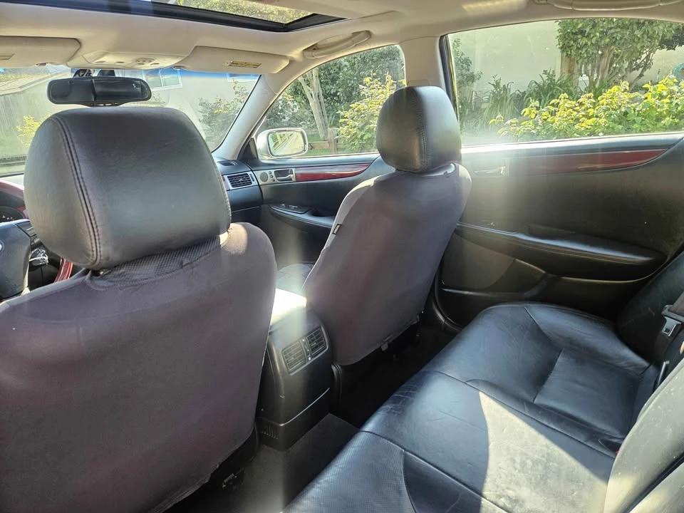 2005 Lexus ES 4th Gen - Image 10 of 13