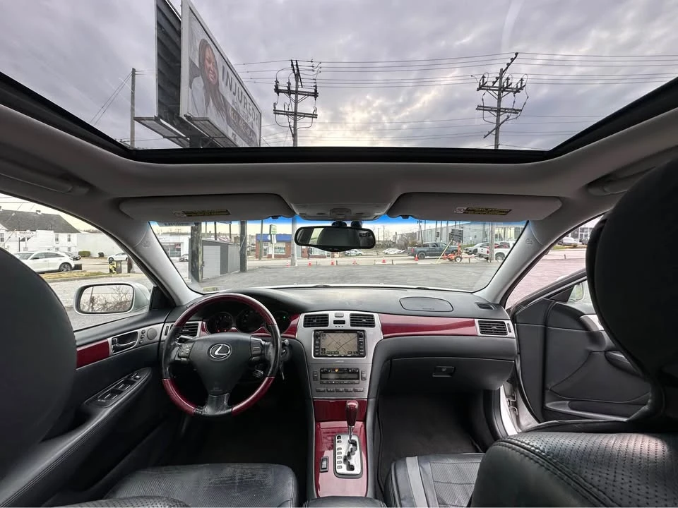 2005 Lexus ES 4th Gen - Image 11 of 12