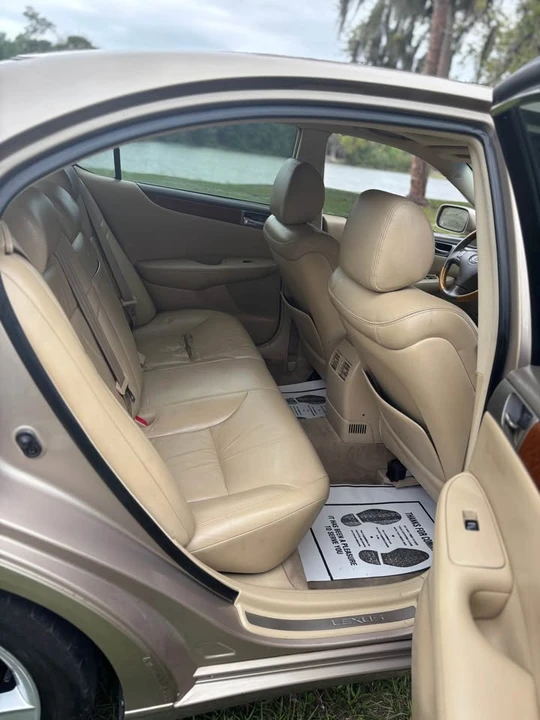 2005 Lexus ES 4th Gen - Image 7 of 10