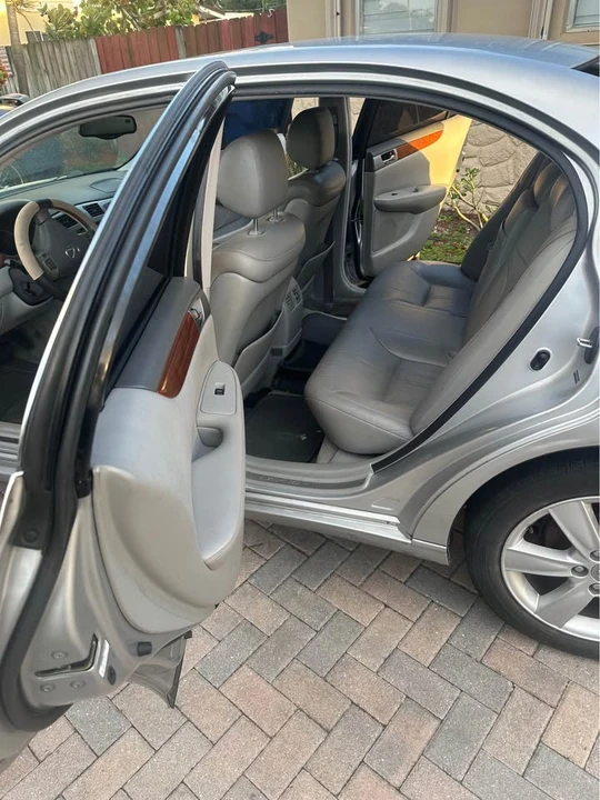 2005 Lexus ES 4th Gen - Image 8 of 9