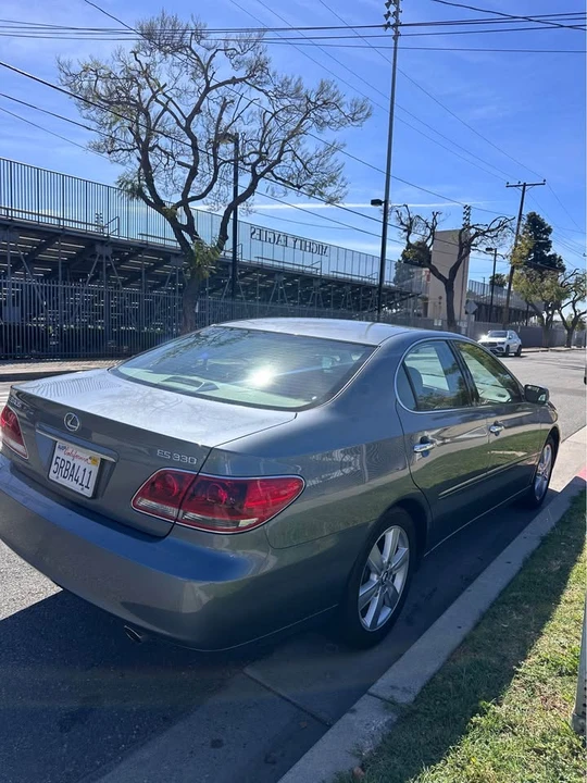 2005 Lexus ES 4th Gen - Image 6 of 21