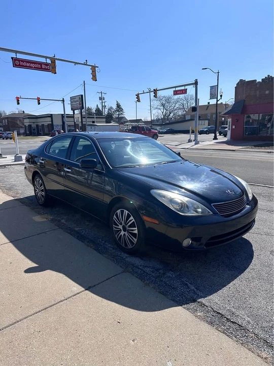 2005 Lexus ES 4th Gen - Image 2 of 13