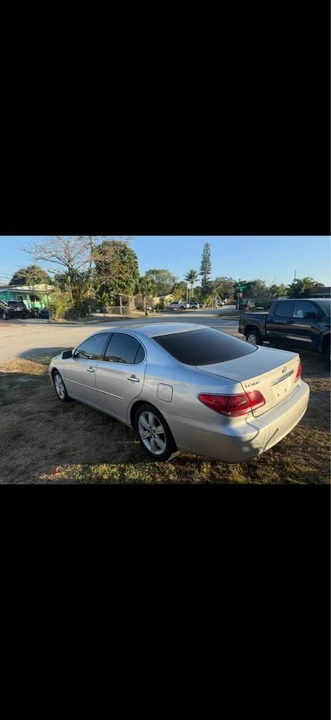 2005 Lexus ES 4th Gen - Image 2 of 4