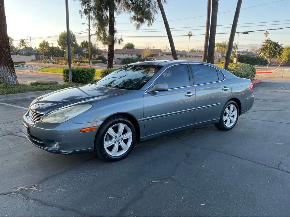 2005 Lexus ES 4th Gen - Image 2 of 19