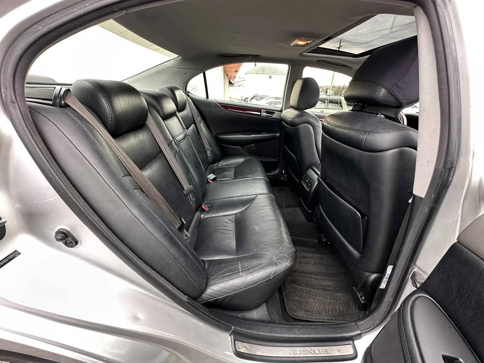 2005 Lexus ES 4th Gen - Image 10 of 11