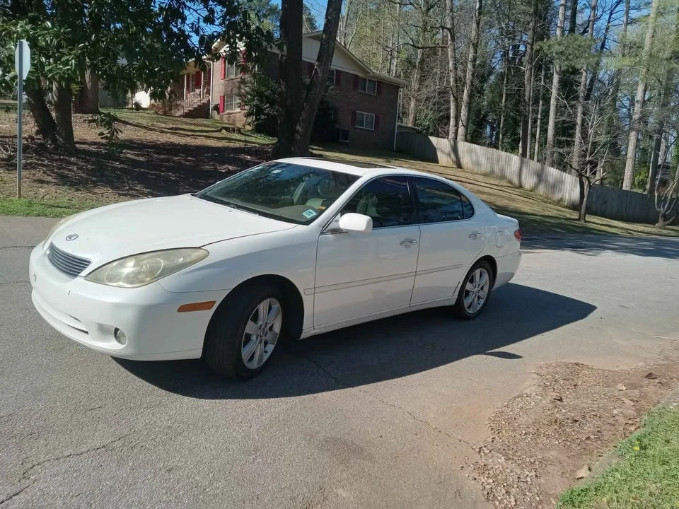 2005 Lexus ES 4th Gen - Image 3 of 12