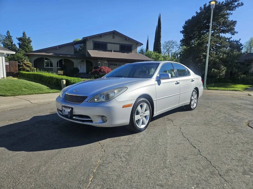 2005 Lexus ES 4th Gen - Image 2 of 16