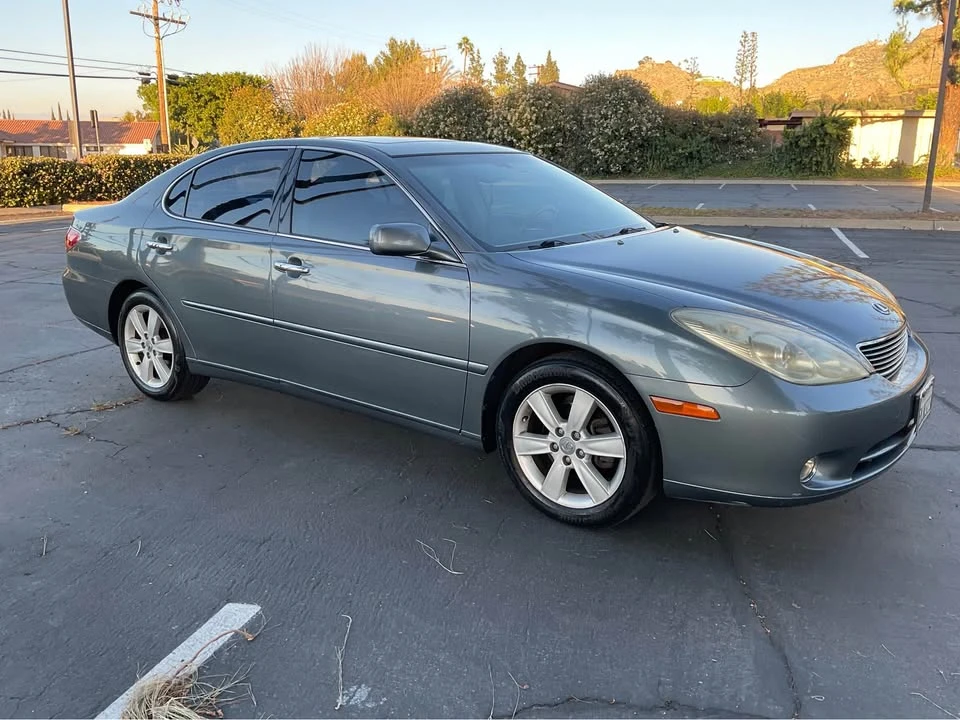 2005 Lexus ES 4th Gen - Image 4 of 19