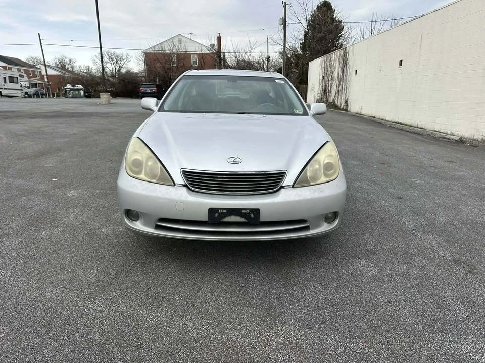 2005 Lexus ES 4th Gen - Image 2 of 11