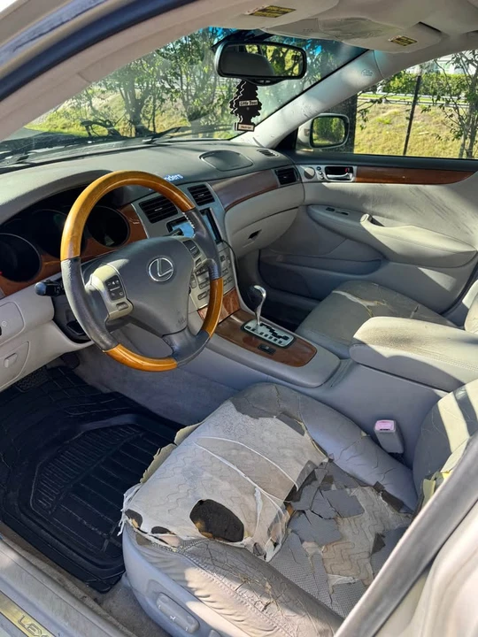 2005 Lexus ES 4th Gen - Image 9 of 20