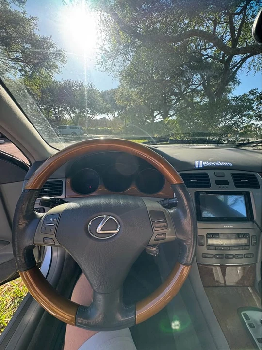 2005 Lexus ES 4th Gen - Image 11 of 20