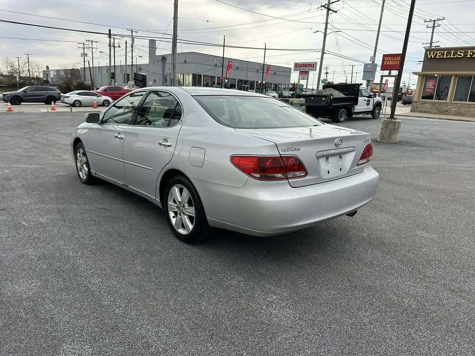 2005 Lexus ES 4th Gen - Image 7 of 11