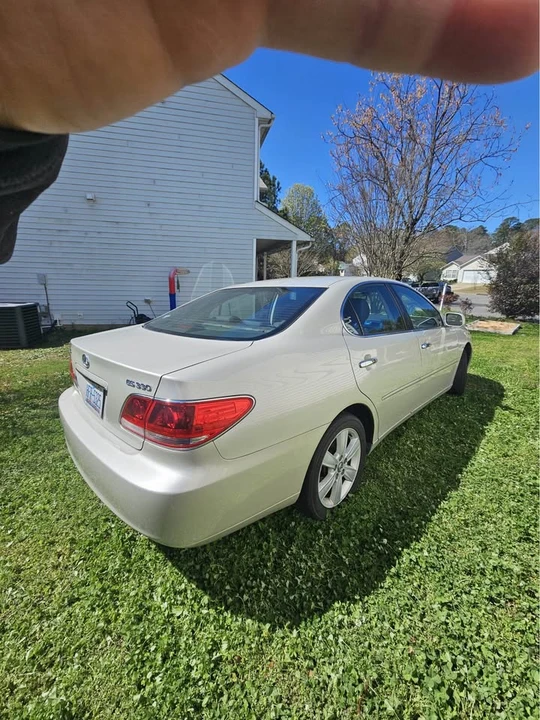 2005 Lexus ES 4th Gen - Image 4 of 8