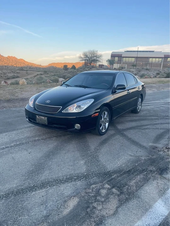 2005 Lexus ES 4th Gen - Image 3 of 15