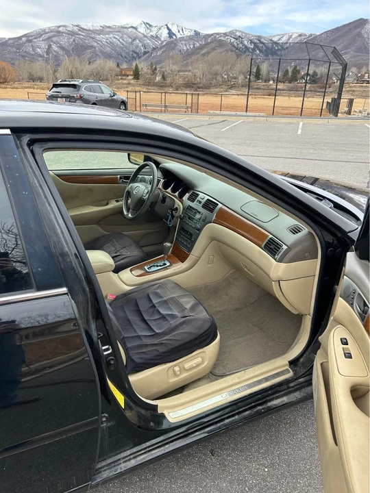 2005 Lexus ES 4th Gen - Image 11 of 11
