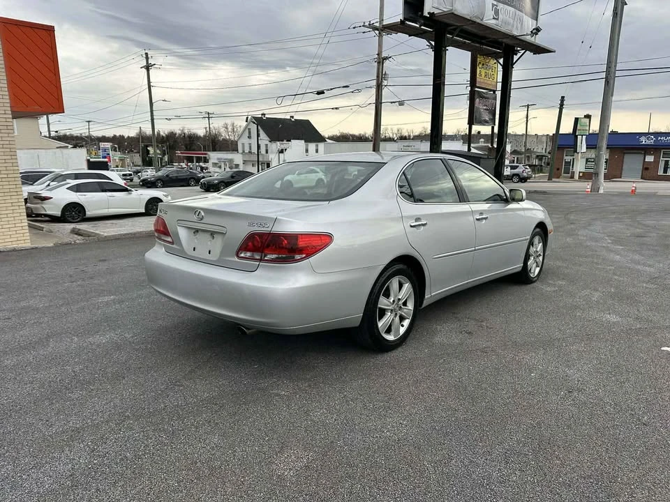 2005 Lexus ES 4th Gen - Image 5 of 11