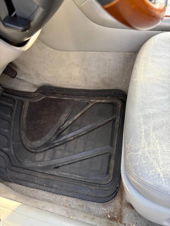 2005 Lexus ES 4th Gen - Image 7 of 9