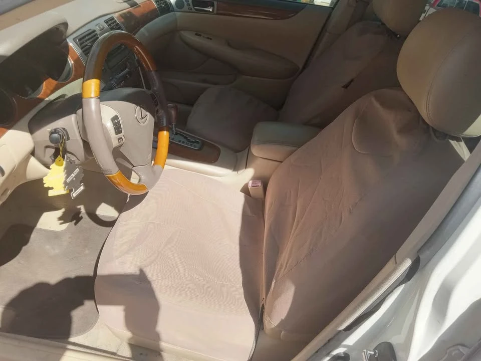 2005 Lexus ES 4th Gen - Image 11 of 12
