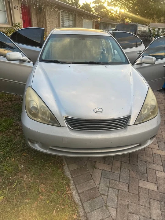 2005 Lexus ES 4th Gen - Image 7 of 9