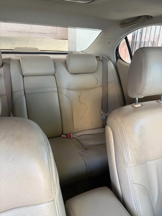 2005 Lexus ES 4th Gen - Image 6 of 10