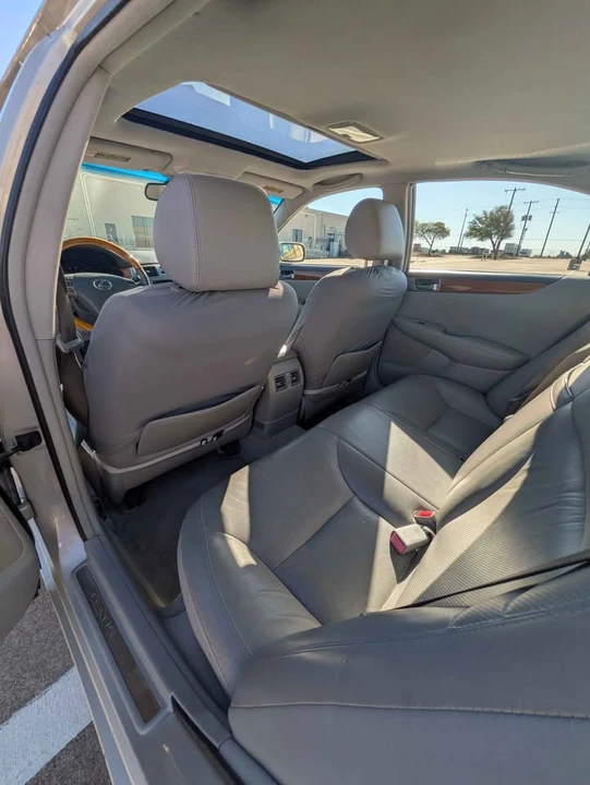 2005 Lexus ES 4th Gen - Image 10 of 17