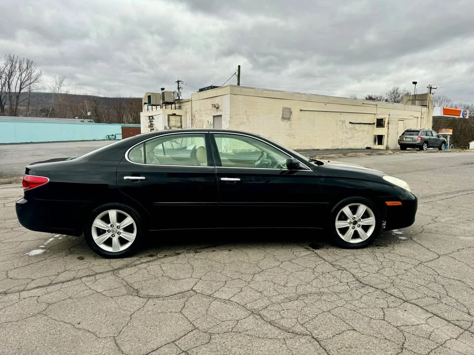 2005 Lexus ES 4th Gen - Image 8 of 16