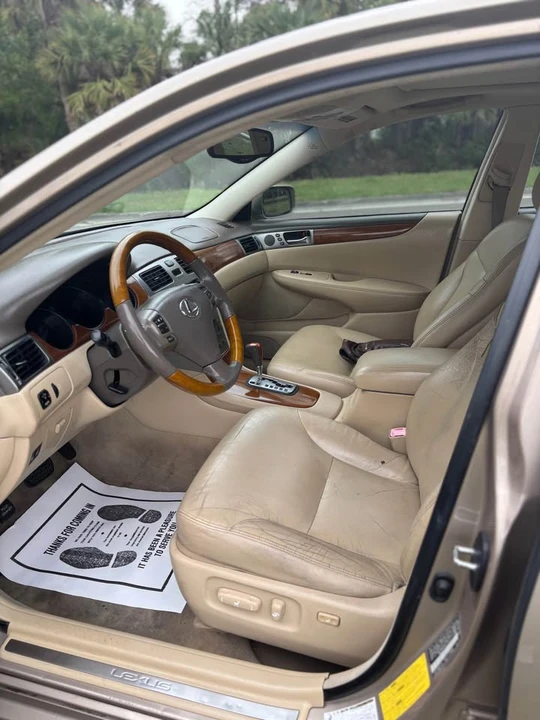 2005 Lexus ES 4th Gen - Image 5 of 10
