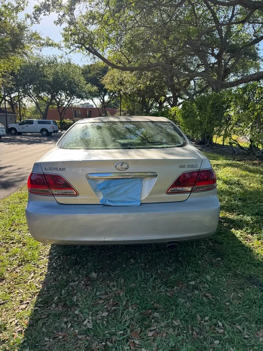 2005 Lexus ES 4th Gen - Image 4 of 20