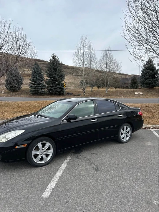 2005 Lexus ES 4th Gen - Image 2 of 11