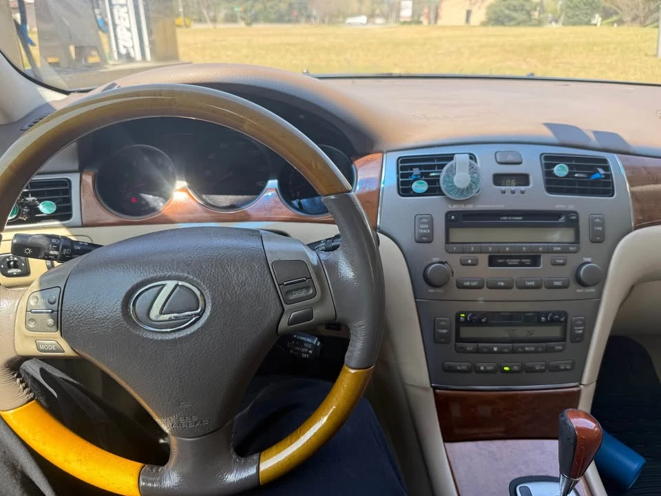 2005 Lexus ES 4th Gen - Image 7 of 7