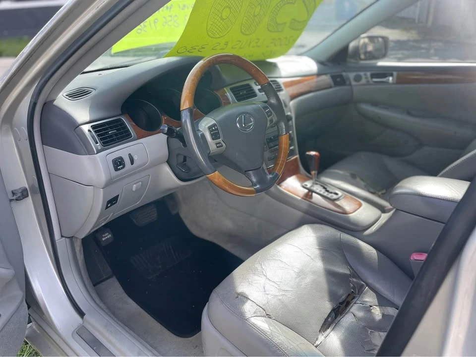 2005 Lexus ES 4th Gen - Image 8 of 11