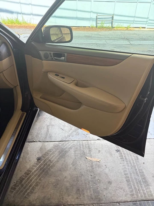 2005 Lexus ES 4th Gen - Image 7 of 10