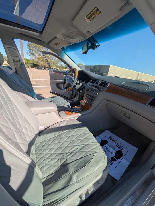 2005 Lexus ES 4th Gen - Image 14 of 17