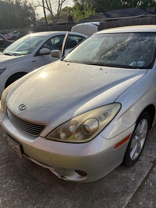 2005 Lexus ES 4th Gen - Image 8 of 9