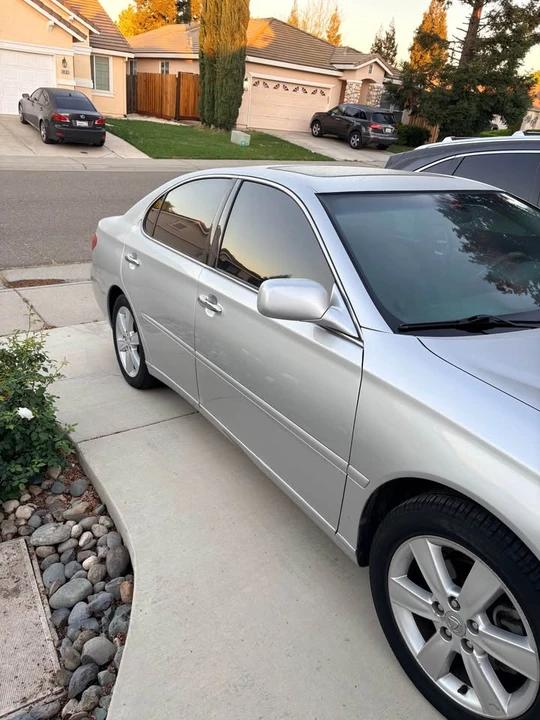 2005 Lexus ES 4th Gen - Image 4 of 15