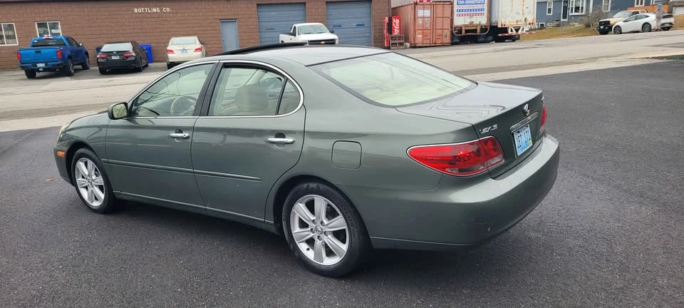 2005 Lexus ES 4th Gen - Image 4 of 9