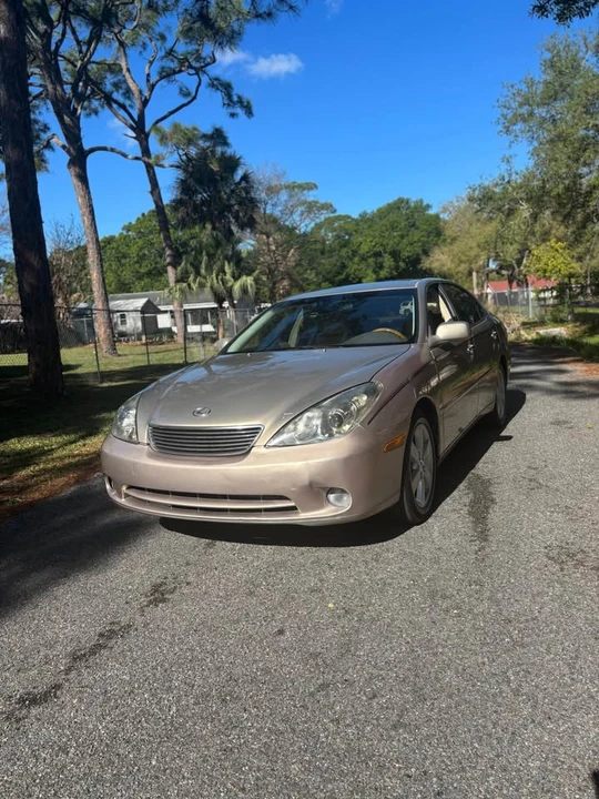 2005 Lexus ES 4th Gen - Image 2 of 10