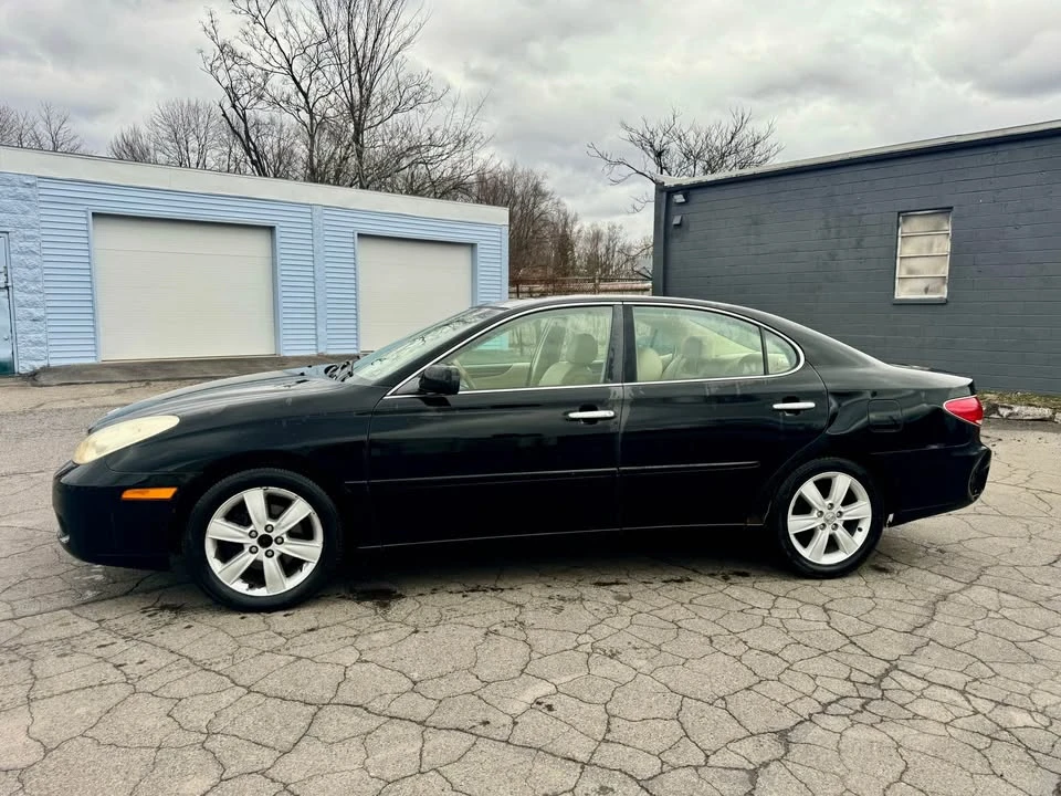 2005 Lexus ES 4th Gen - Image 3 of 16