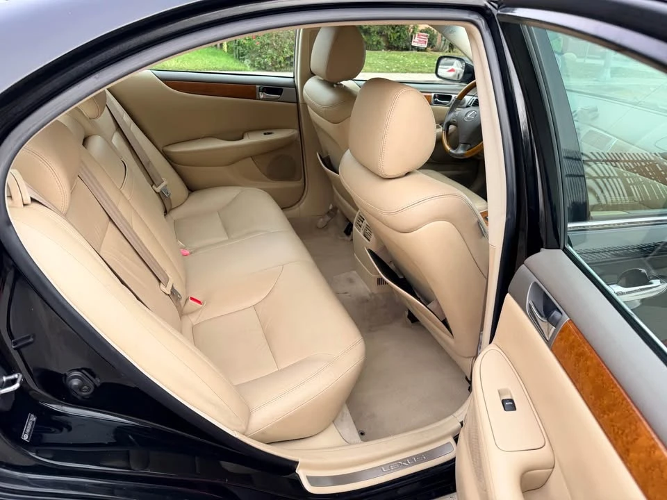 2005 Lexus ES 4th Gen - Image 16 of 17