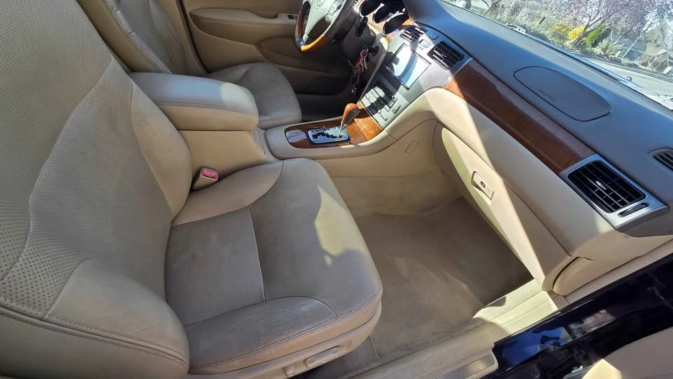 2005 Lexus ES 4th Gen - Image 14 of 19